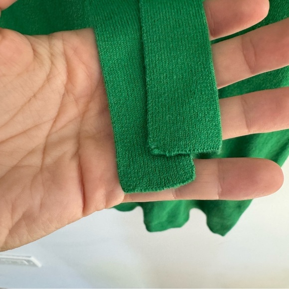 CAbi Vibrant Bowcore Green Knit Old Money Academia Top Size XS - Picture 4 of 7